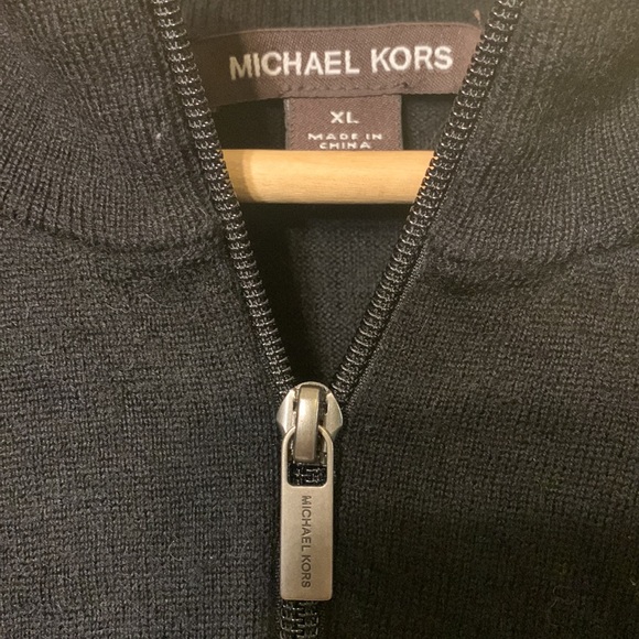 Michael Kors (XL) - Picture 3 of 14